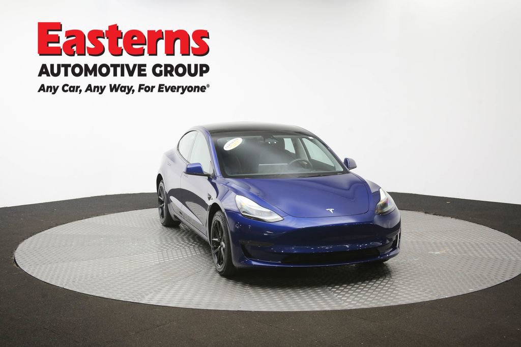 Used 2023 Tesla Model 3 Standard Range RWD image 45