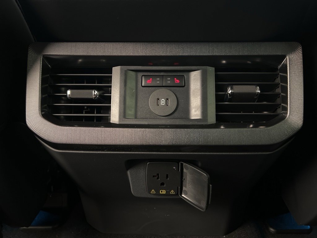 New 2026 Ford F250 Platinum image 39