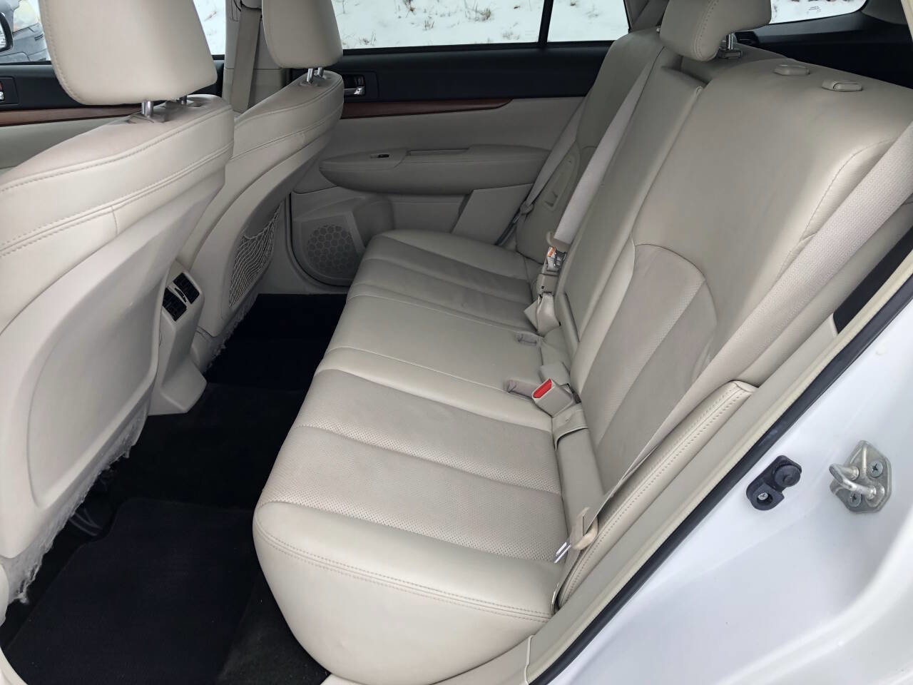 Used 2014 Subaru Outback 2.5i Limited image 10