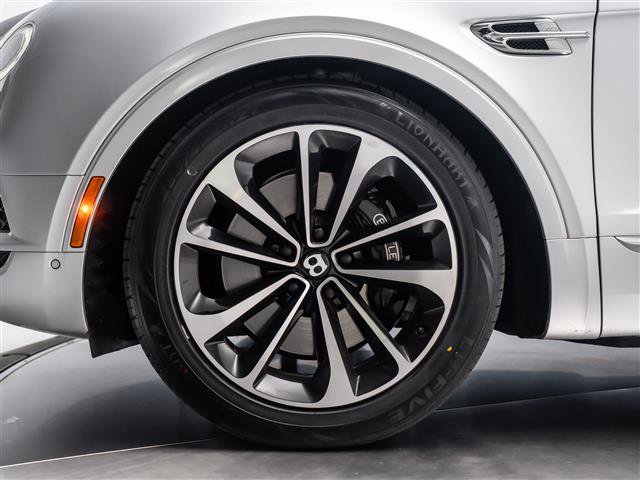 Used 2019 Bentley Bentayga V8 image 13