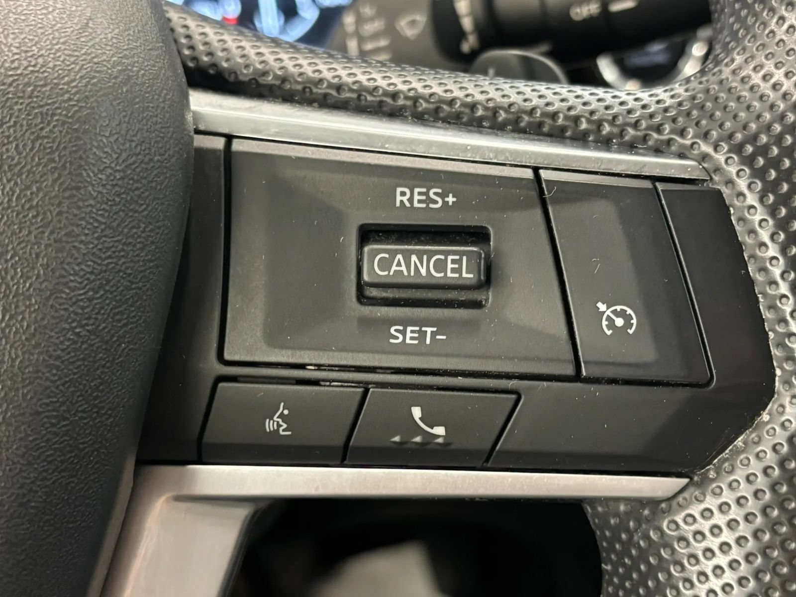 Used 2024 Mitsubishi Outlander ES AWD/4WD image 44