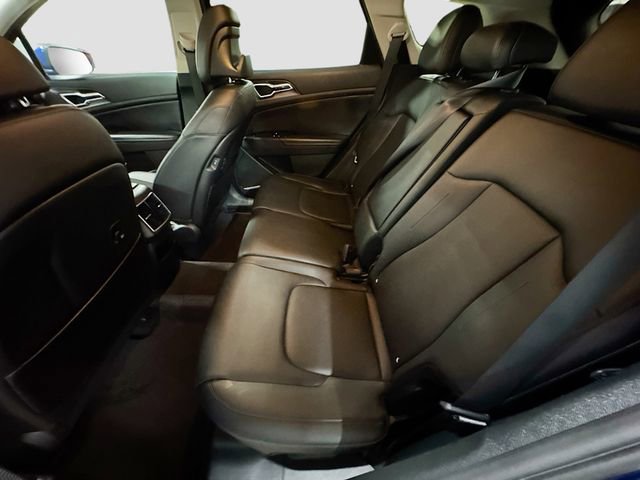Used 2023 Kia Sportage EX image 25