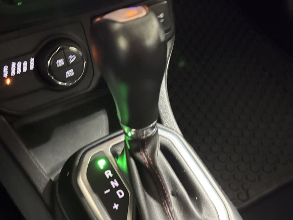Used 2023 Jeep Renegade Trailhawk AWD/4WD image 18