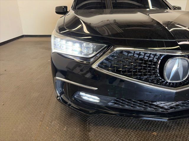 Used 2018 Acura RLX w/ Technology Package image 7