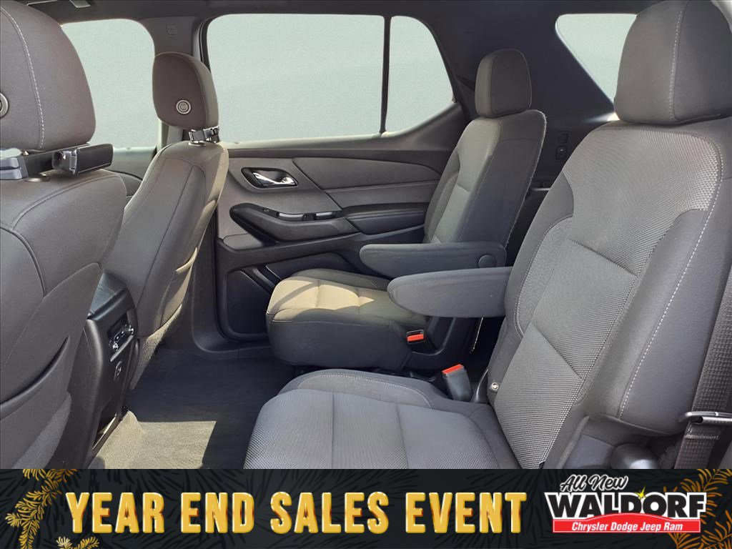 Used 2022 Chevrolet Traverse LT image 11