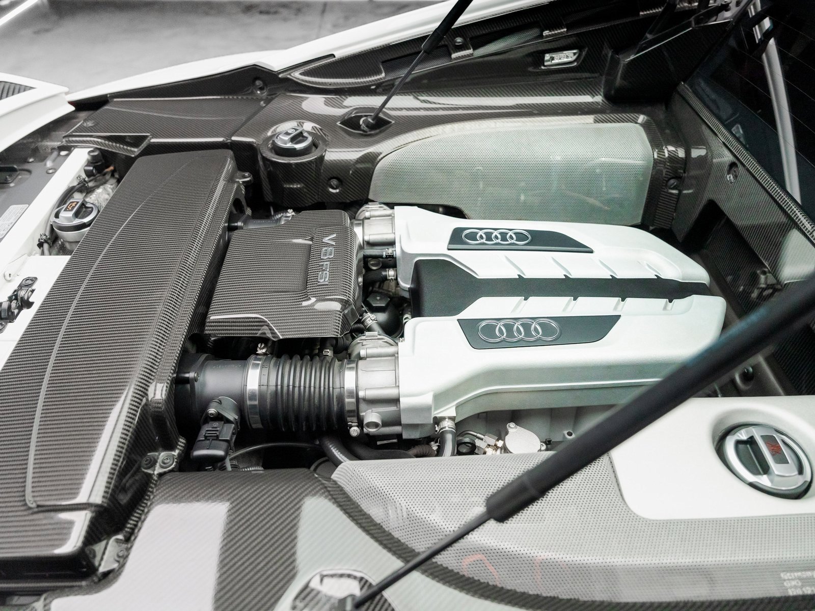 Used 2009 Audi R8 V8 image 47