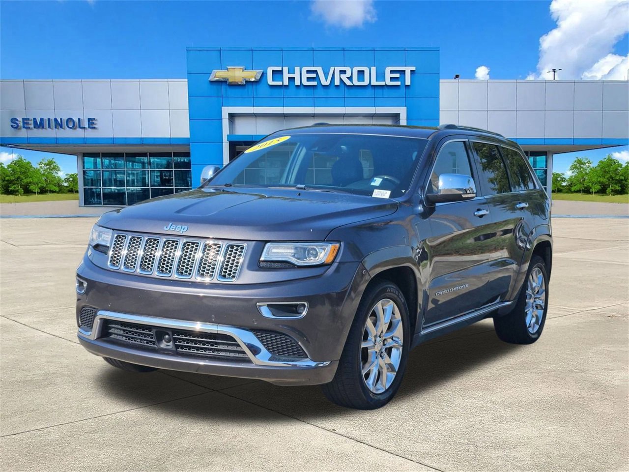 Used 2015 Jeep Grand Cherokee Summit image 2