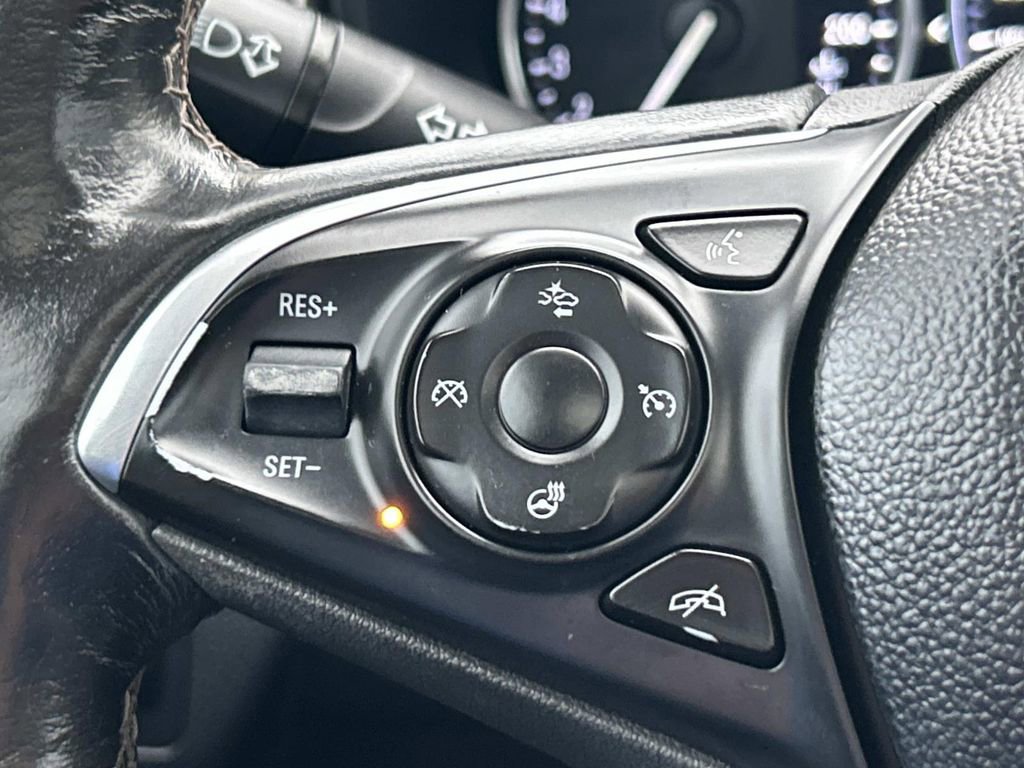 Used 2017 Buick Envision Premium image 34