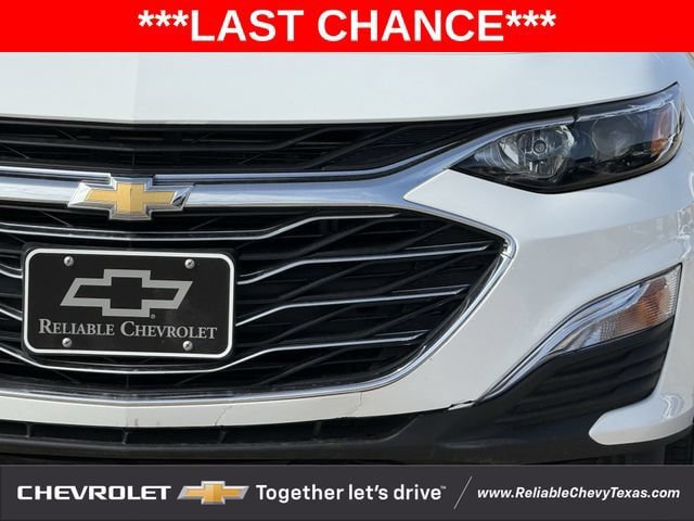 Used 2021 Chevrolet Malibu LS w/ Driver Confidence Package II FWD image 4