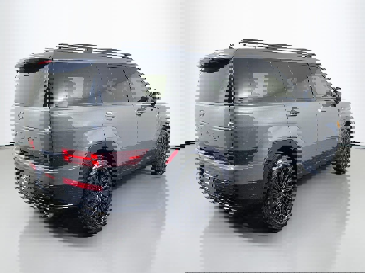 Used 2024 Hyundai Santa Fe Calligraphy image 5