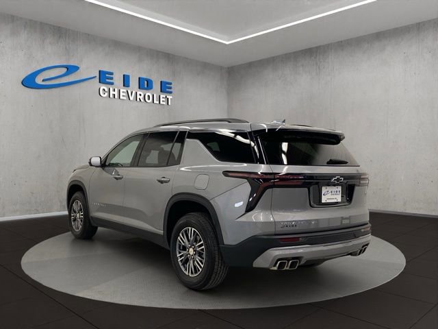 Used 2024 Chevrolet Traverse LT image 6