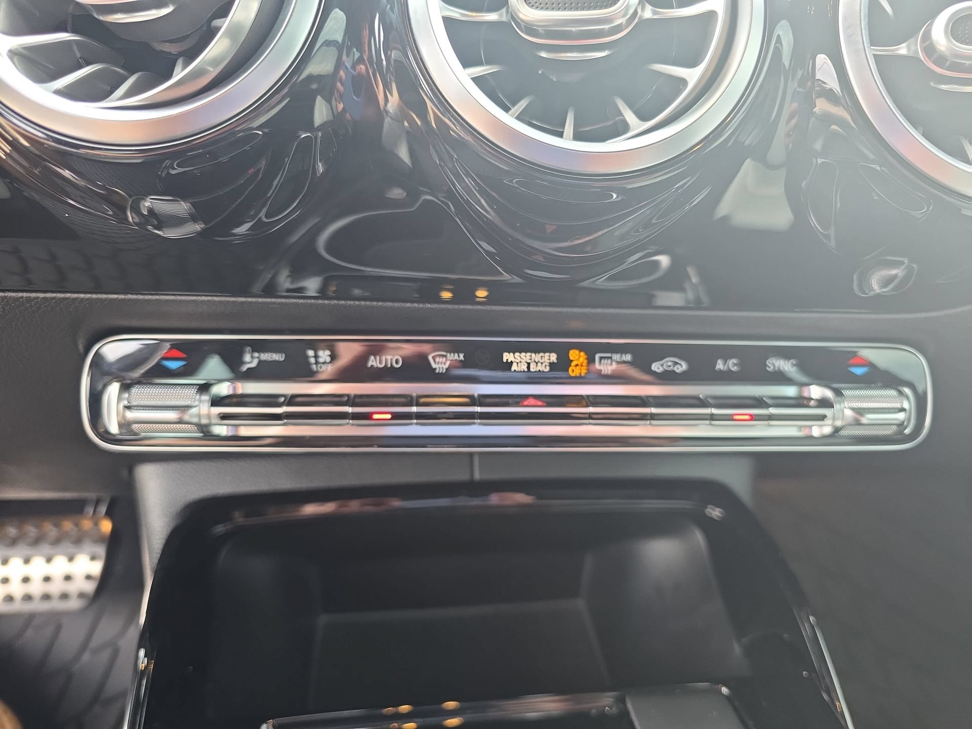 Used 2020 Mercedes-Benz CLA 35 AMG 4MATIC image 24