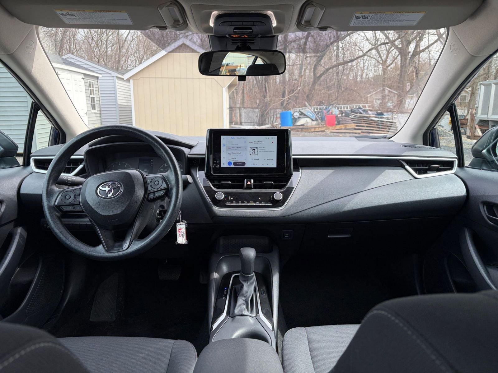 Used 2025 Toyota Corolla LE image 31