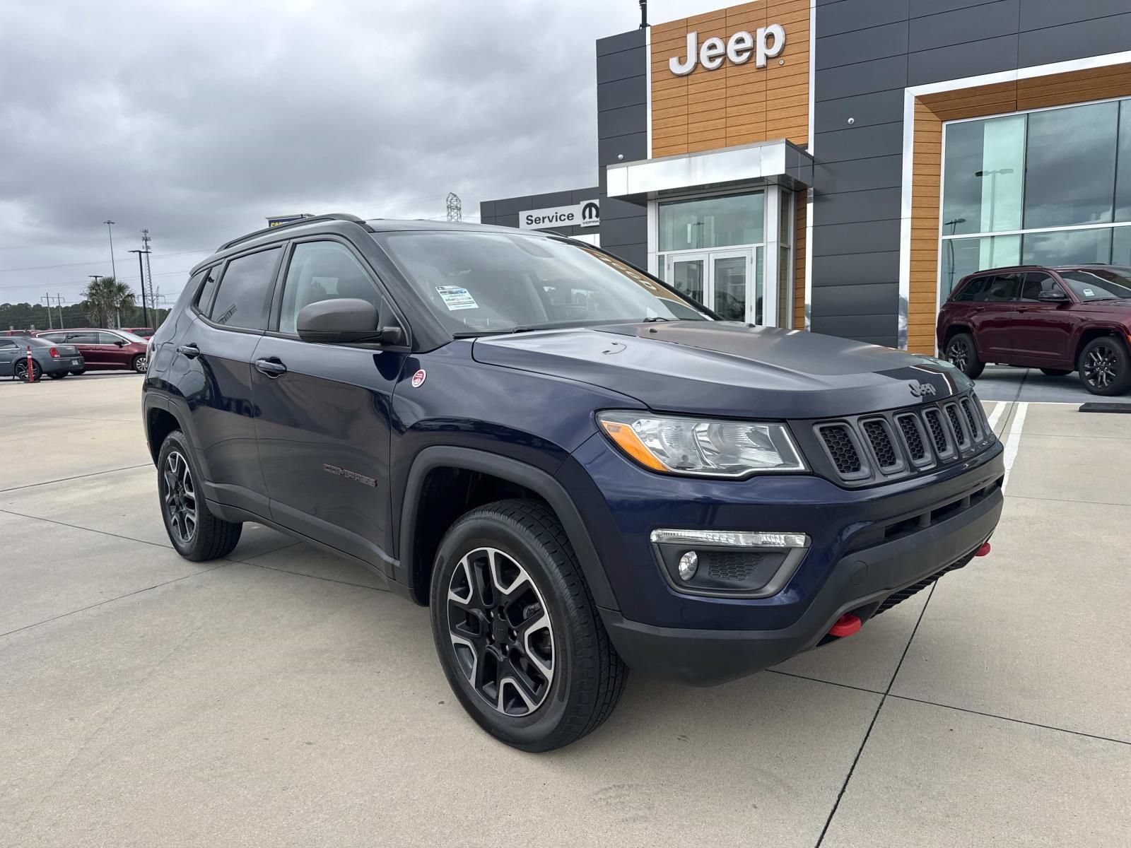 Used 2019 Jeep Compass Trailhawk AWD/4WD image 1