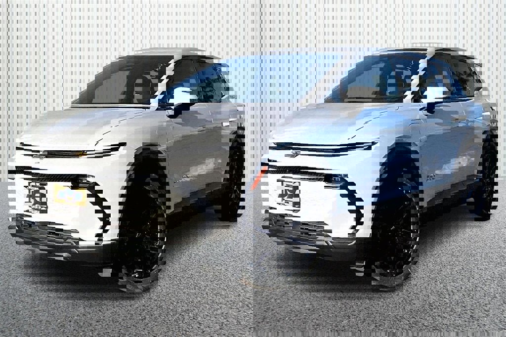 New 2026 Chevrolet Equinox EV LT w/ Comfort Package image 7