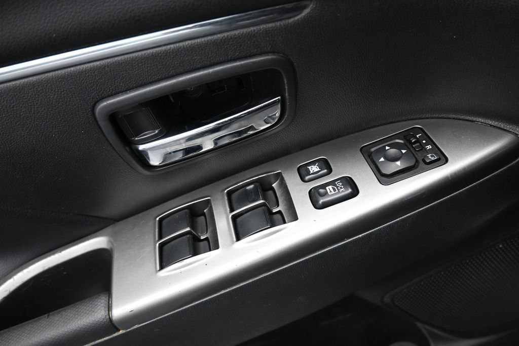 Used 2024 Mitsubishi Outlander Sport SE AWD/4WD image 18