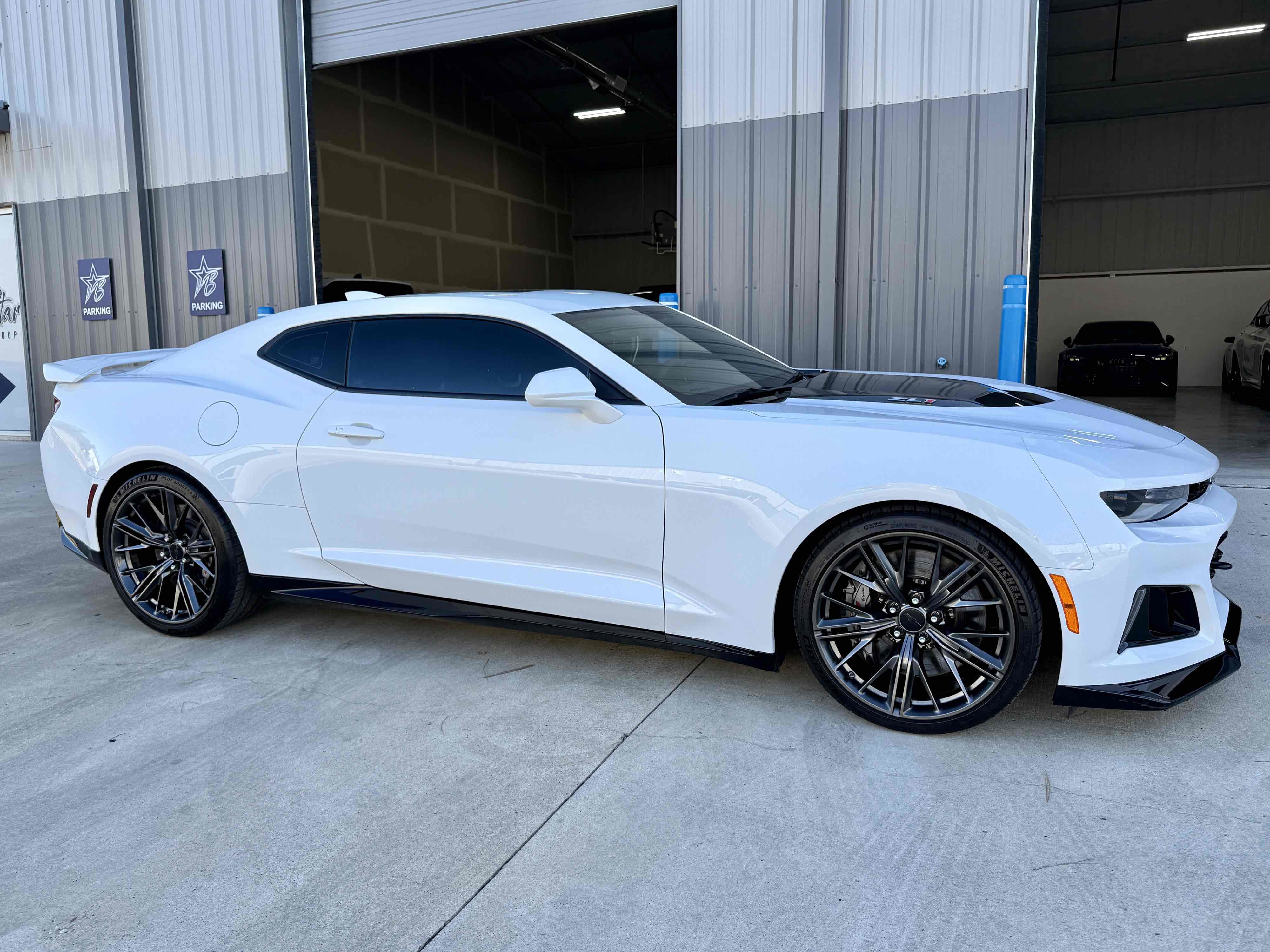 Used 2018 Chevrolet Camaro ZL1 image 33