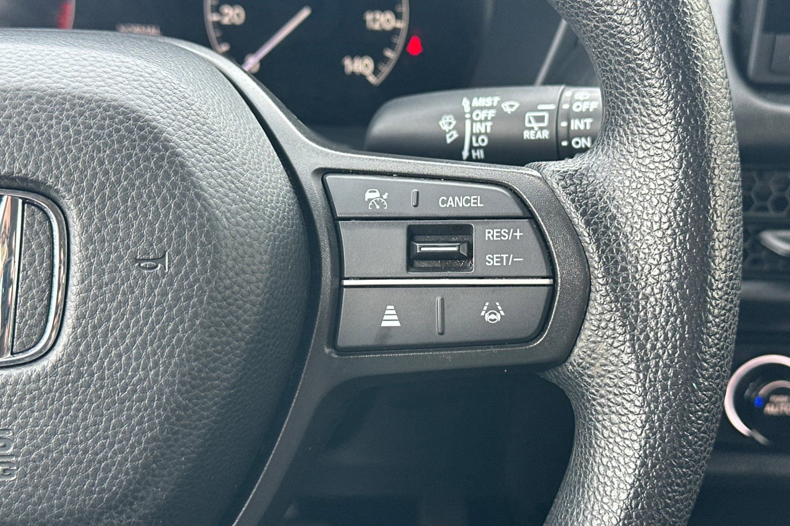 Used 2025 Honda HR-V LX image 28