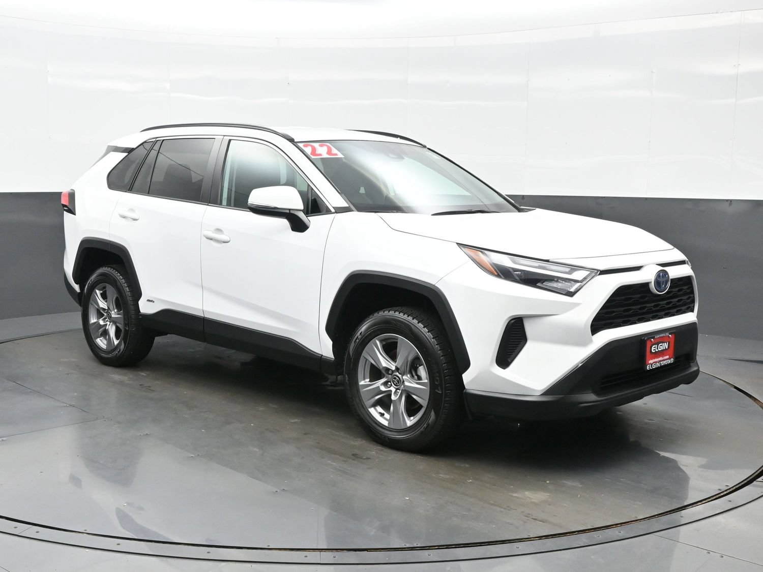 Used 2022 Toyota RAV4 XLE AWD/4WD image 8