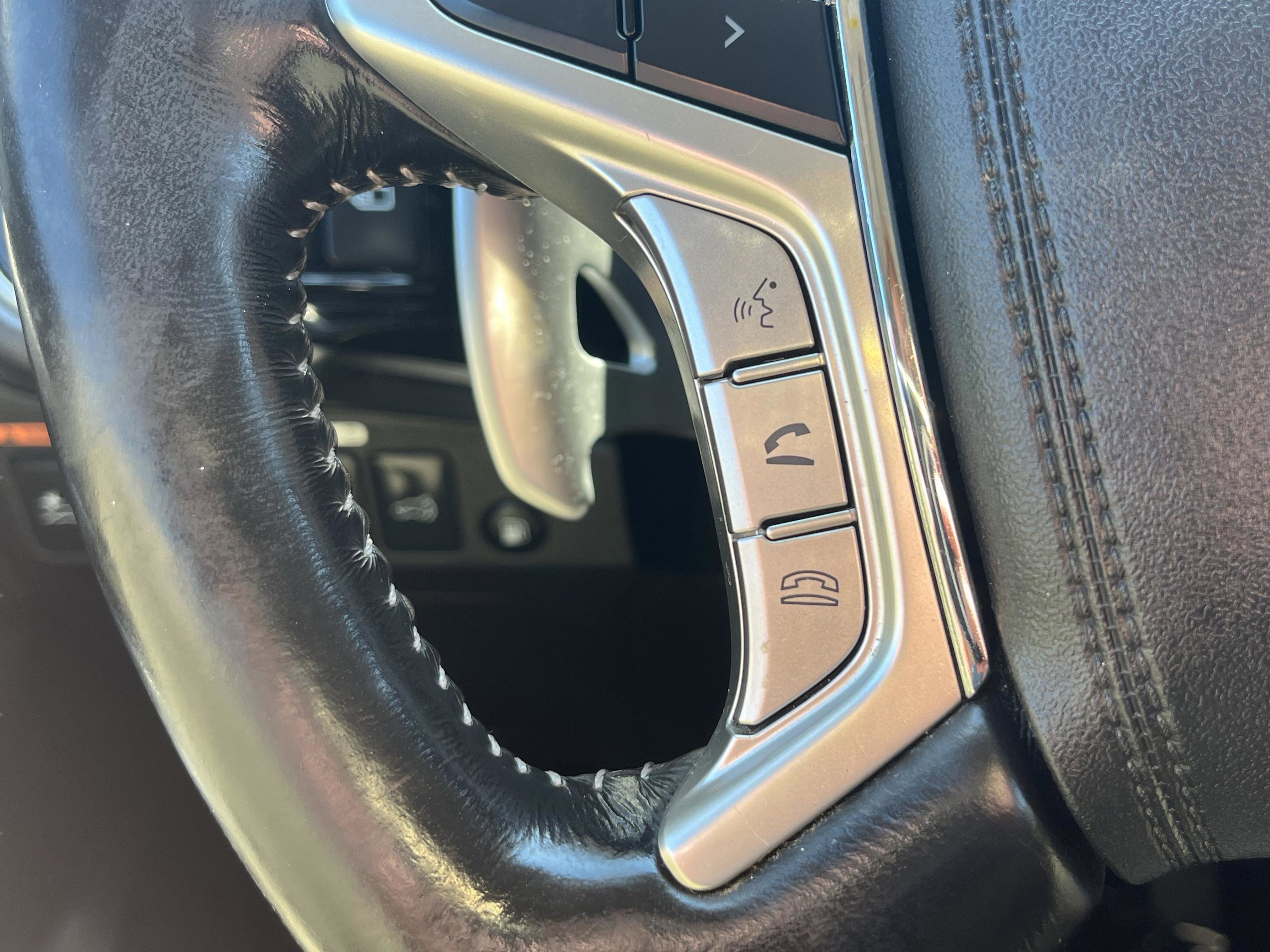 Used 2018 Mitsubishi Outlander SEL image 19