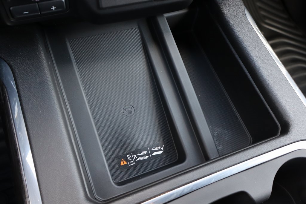 Used 2021 Chevrolet Silverado 3500 LTZ w/ LTZ Convenience Package image 13