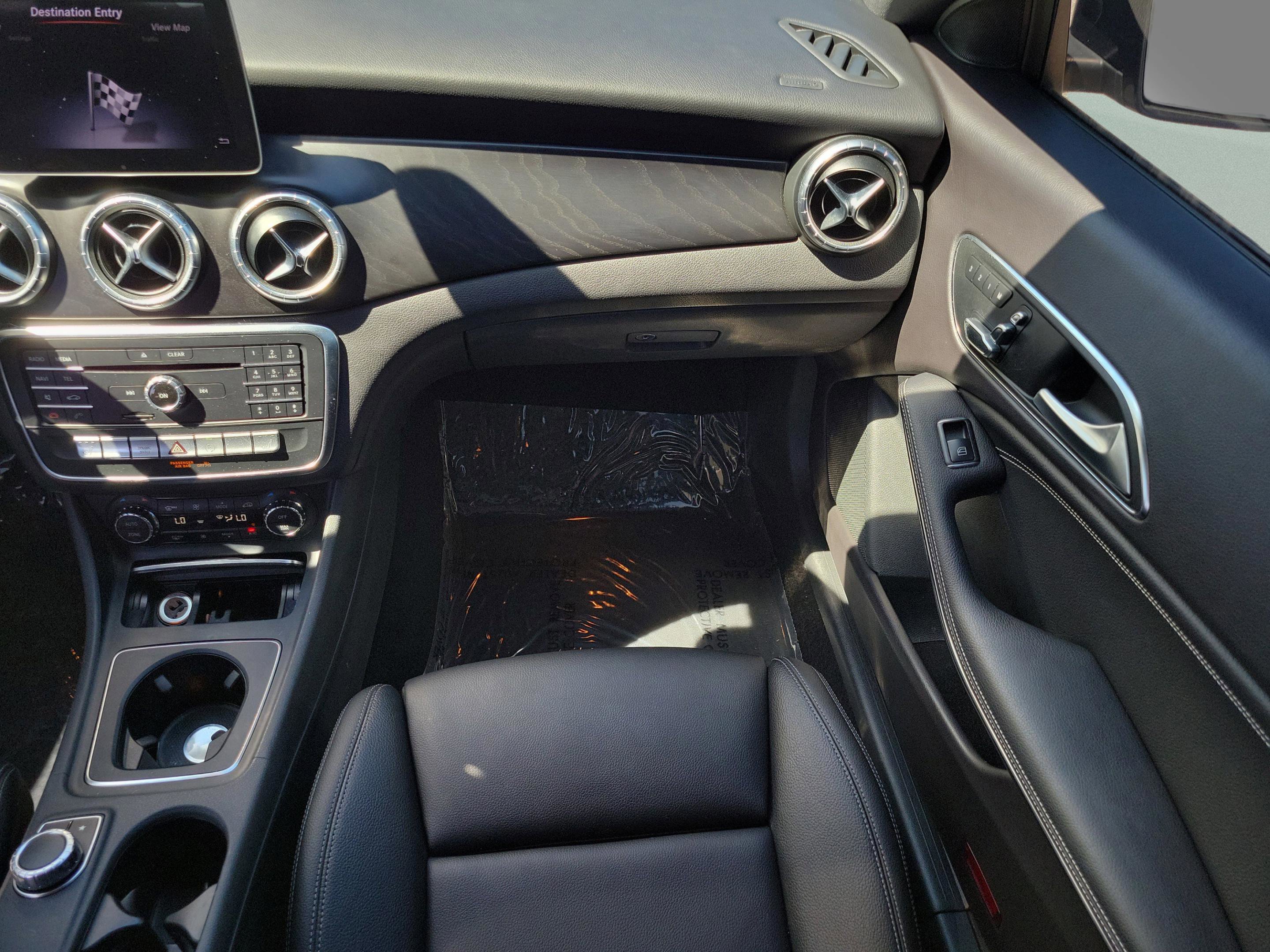 Used 2018 Mercedes-Benz CLA 250 image 12