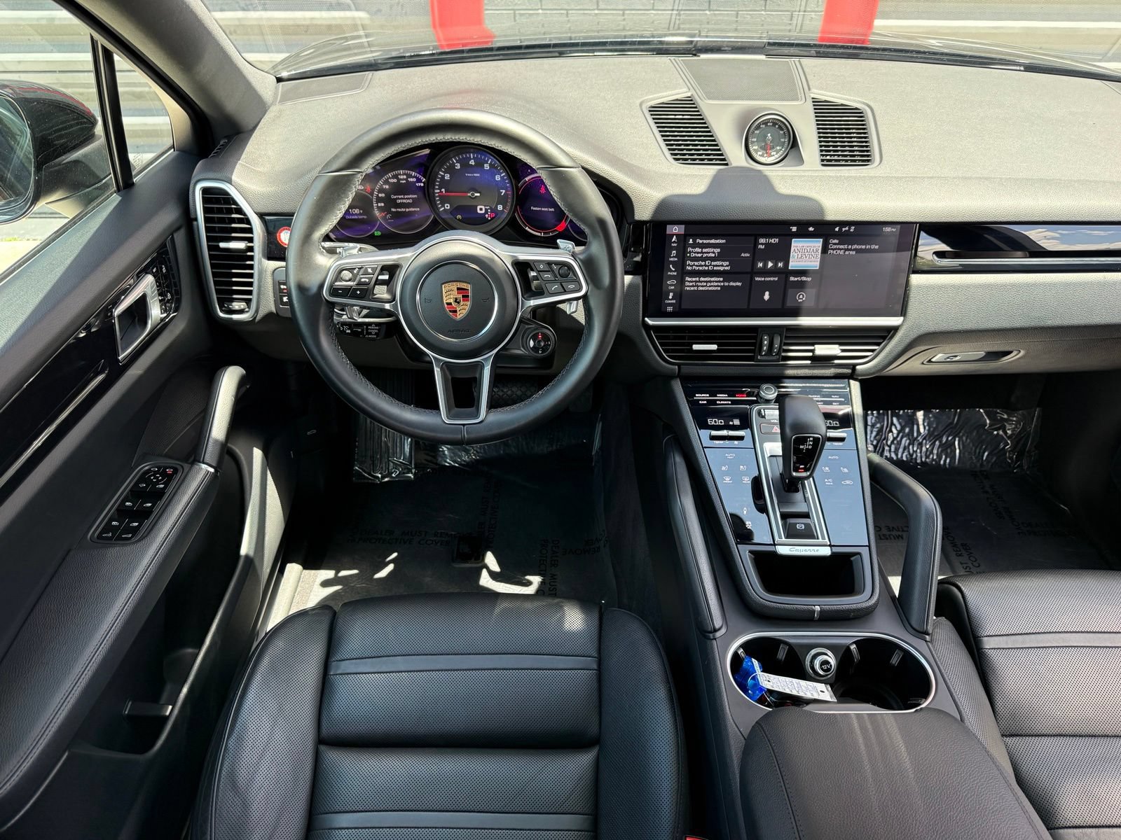 Used 2020 Porsche Cayenne AWD/4WD image 36