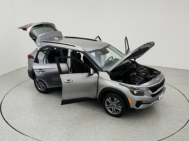 Used 2023 Kia Seltos S AWD/4WD image 38