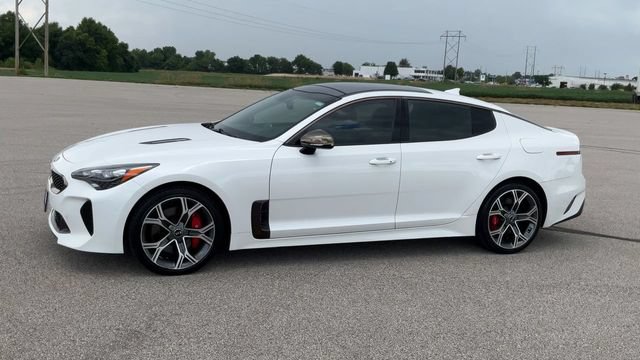 Used 2021 Kia Stinger GT1 AWD/4WD image 5