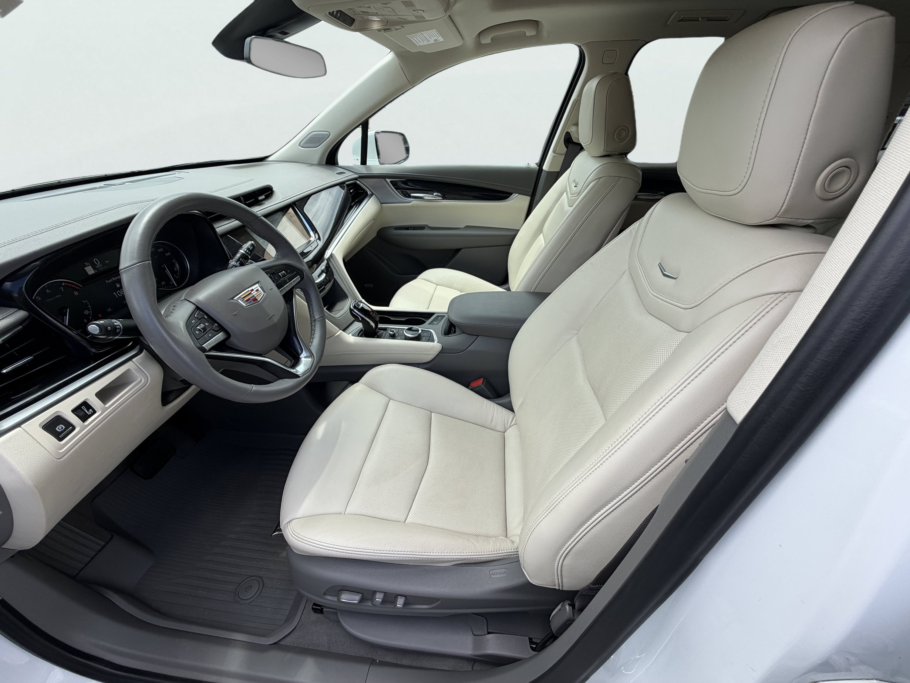 Used 2024 Cadillac XT6 Premium Luxury w/ LPO, Floor Liner Package AWD/4WD image 11