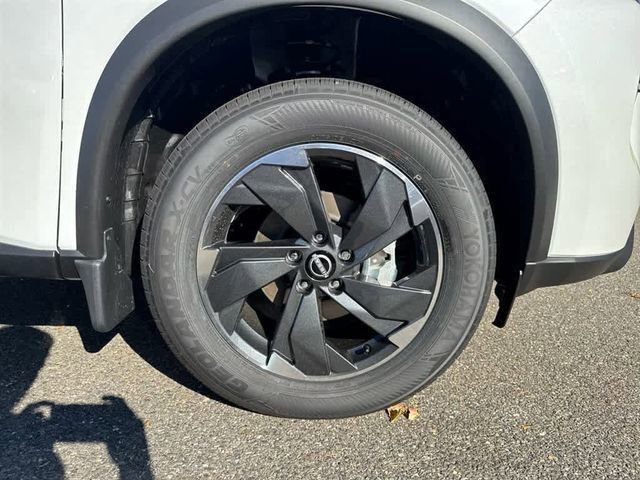 New 2026 Nissan Rogue SV image 28