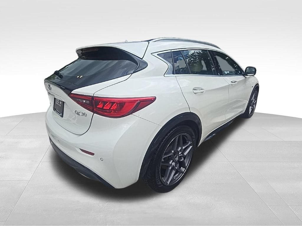 Used 2019 INFINITI QX30 w/ Navigation Package FWD image 5