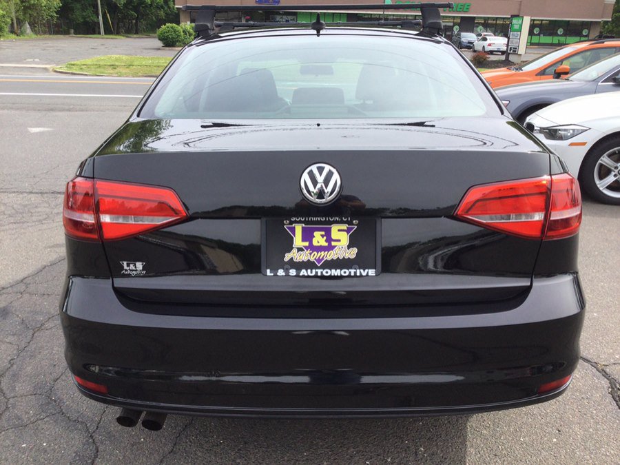 Used 2015 Volkswagen Jetta SE FWD image 9