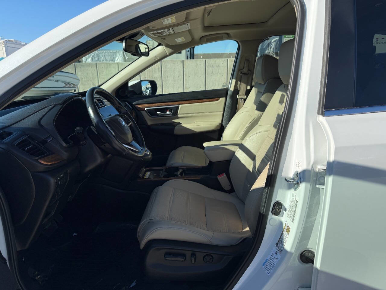 Used 2022 Honda CR-V Touring image 16