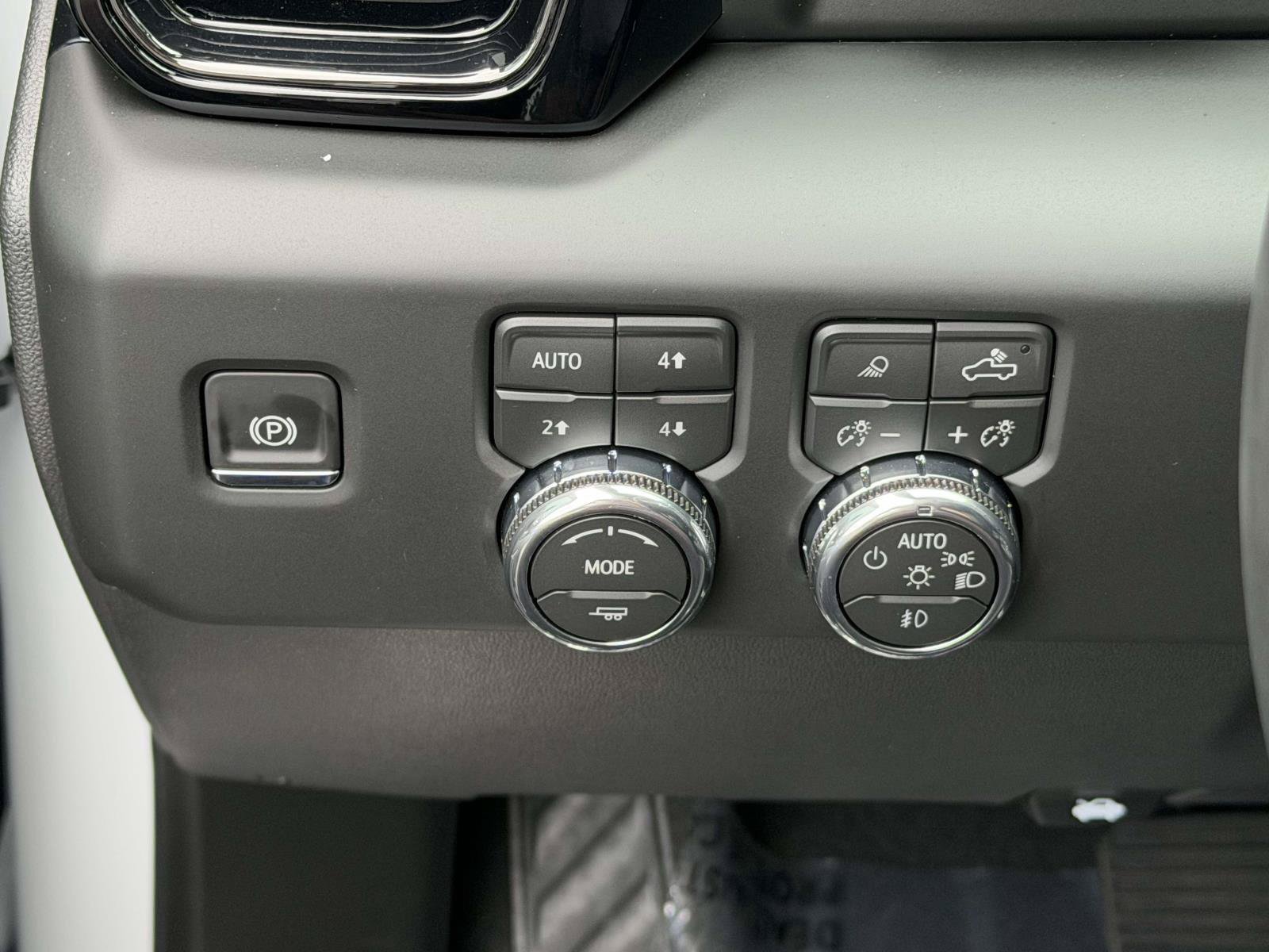 Used 2026 GMC Sierra 1500 AT4X AWD/4WD image 19