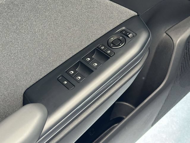 Used 2025 Kia K4 EX FWD image 18