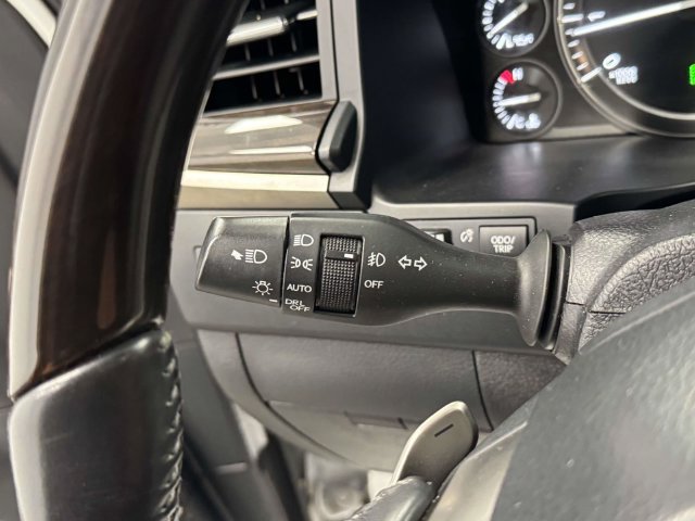 Used 2019 Lexus LX 570 4WD w/ Luxury Package image 43