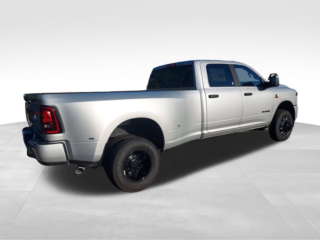 New 2027 RAM 3500 Big Horn AWD/4WD image 5