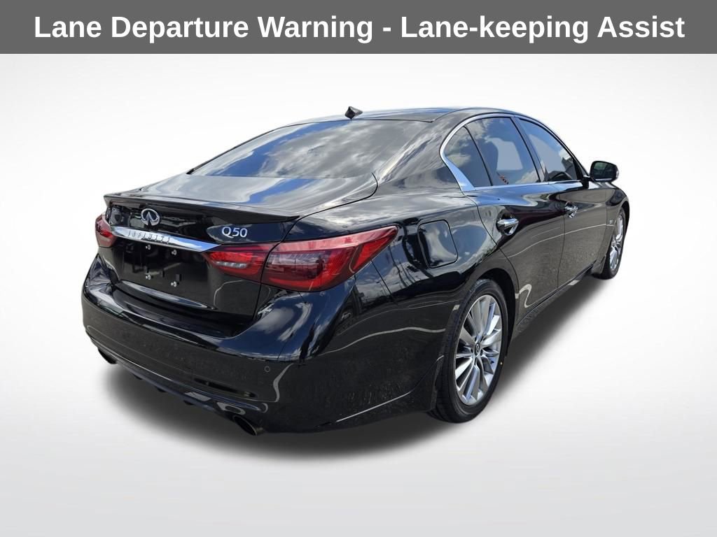 Used 2018 INFINITI Q50 Luxe w/ Sensory Package (Luxe) image 9