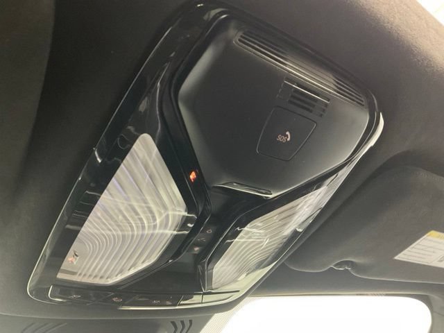 Used 2020 BMW X7 M50i w/ Dynamic Handling Package AWD/4WD image 15