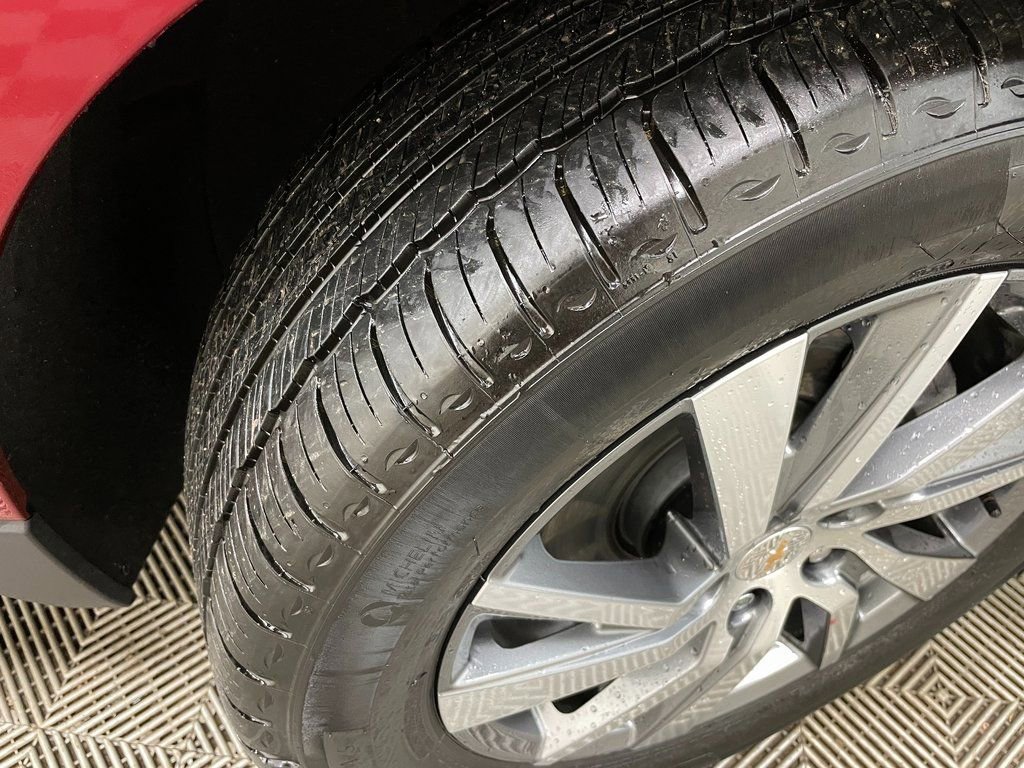 Used 2024 Chevrolet Equinox LT w/ LPO, Floor Liner Package FWD image 49