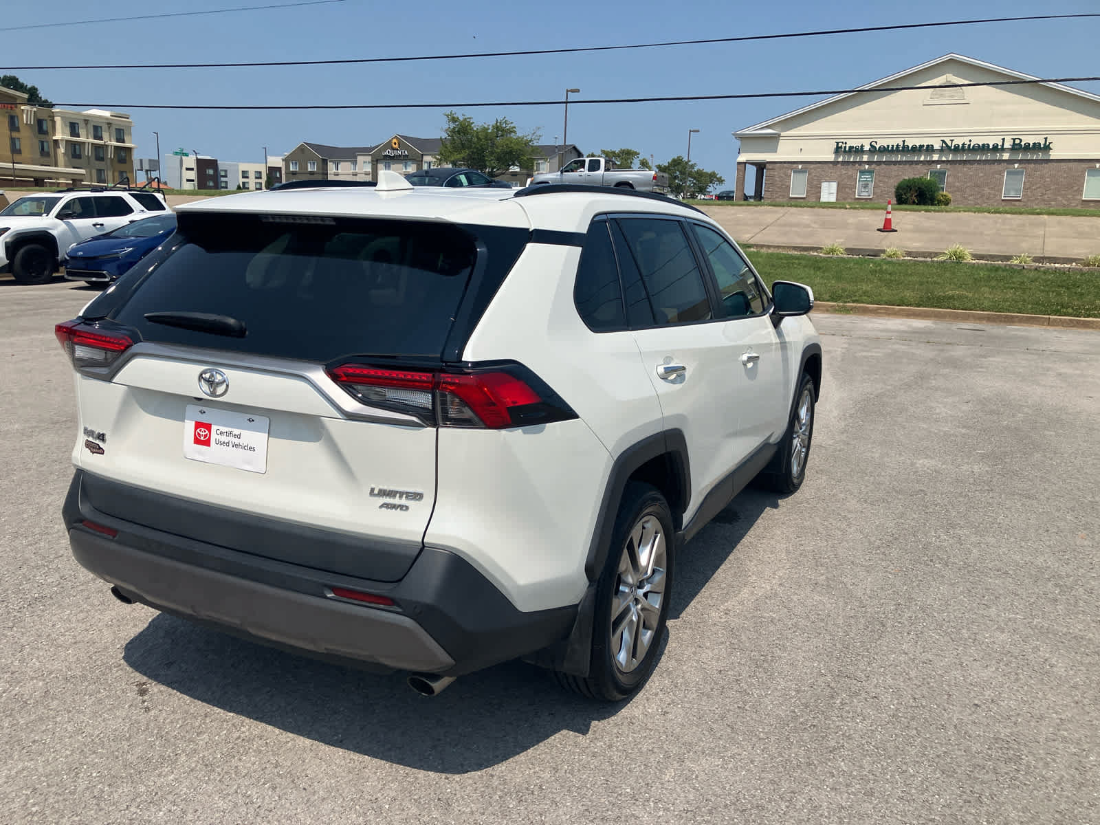 Certified 2020 Toyota RAV4 Limited AWD/4WD image 9