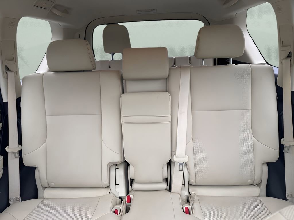 Used 2020 Lexus GX 460 Premium w/ Premium Package AWD/4WD image 34