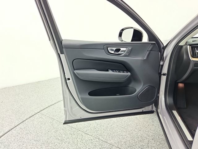 New 2026 Volvo XC60 B5 Plus w/ Protection Package Premier image 23