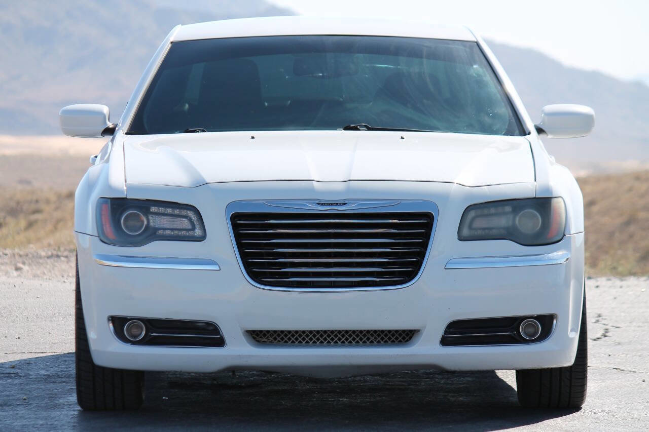 Used 2013 Chrysler 300 S image 3