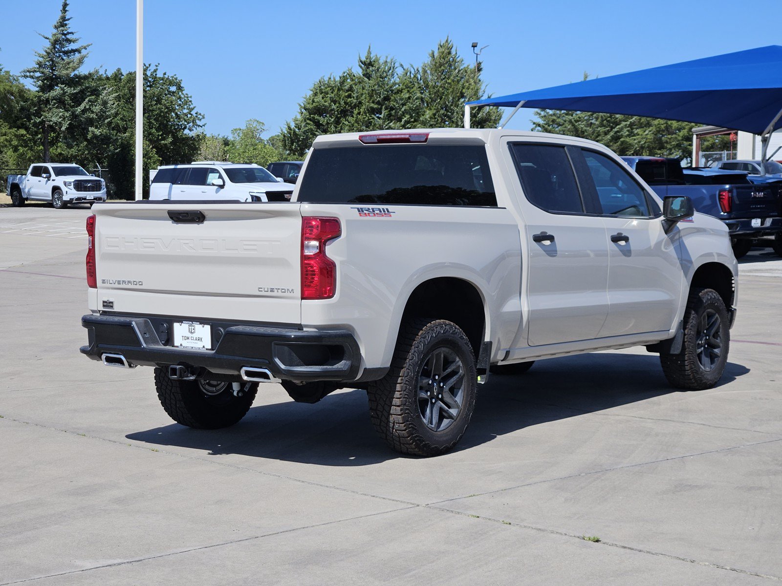 New 2026 Chevrolet Silverado 1500 Custom Trail Boss AWD/4WD image 4