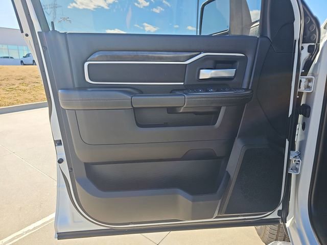 Used 2024 RAM 3500 Big Horn image 30
