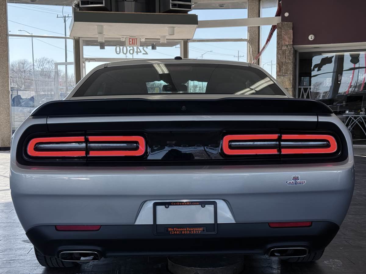Used 2023 Dodge Challenger SXT w/ Blacktop Package image 15