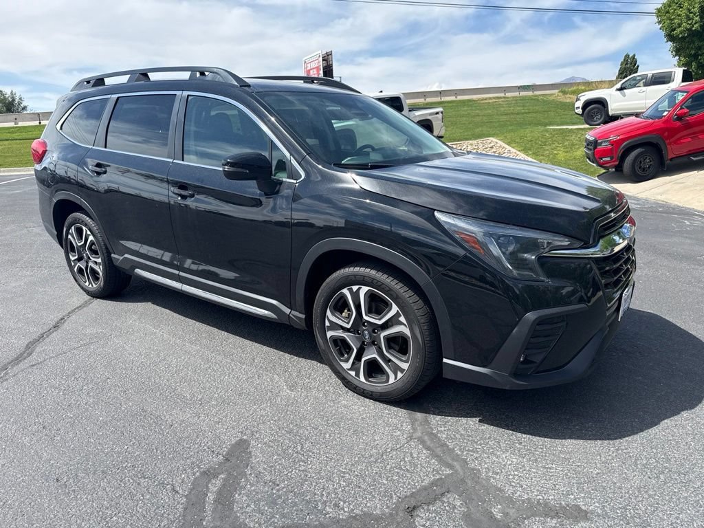 Used 2023 Subaru Ascent Limited AWD/4WD image 1