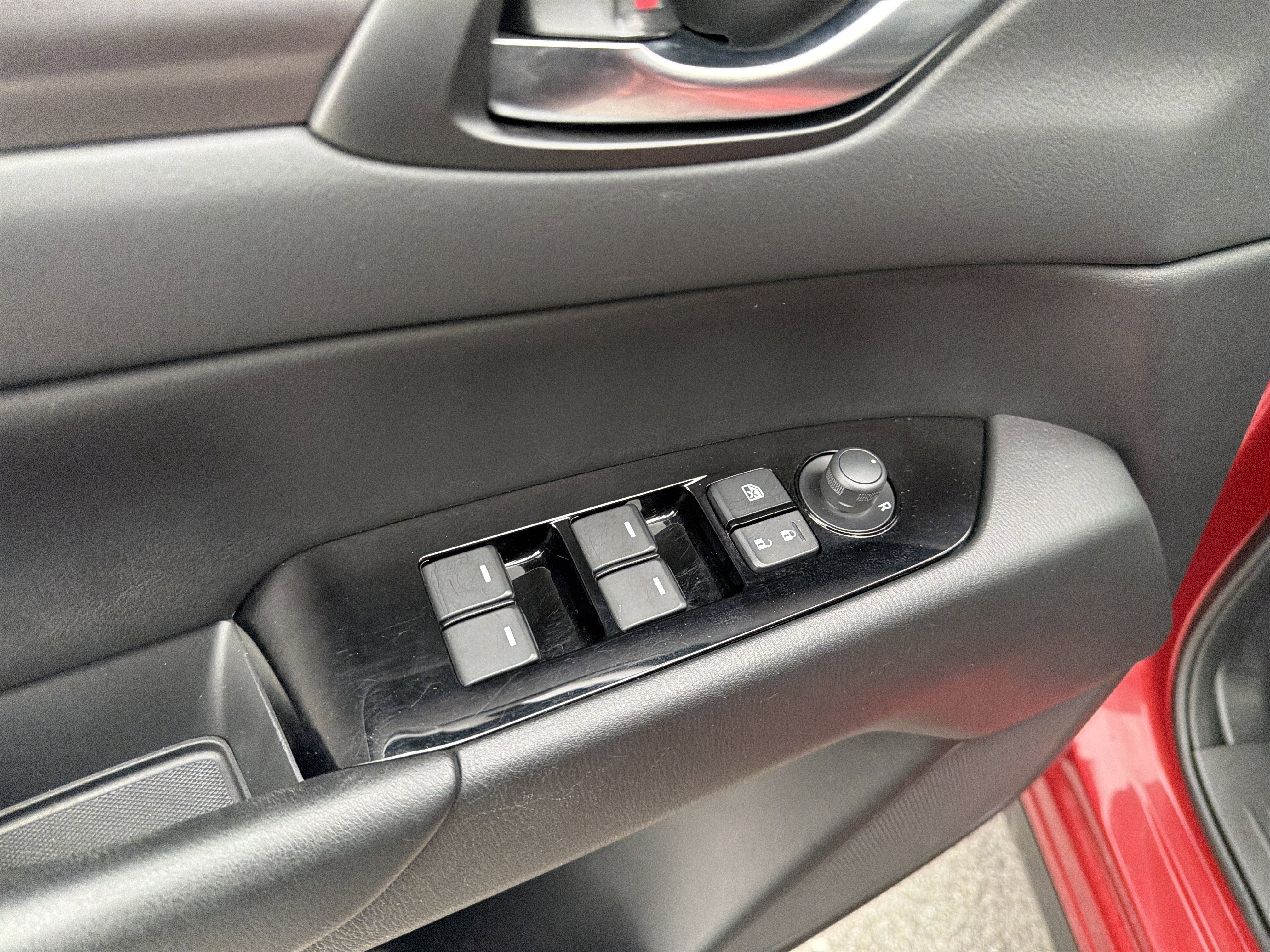 Certified 2024 MAZDA CX-5 AWD 2.5 S w/ Preferred Package image 11